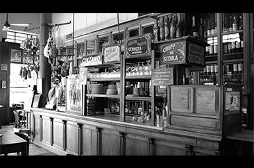 動画クリエイティブフィルター [ダイナミックモノクローム]